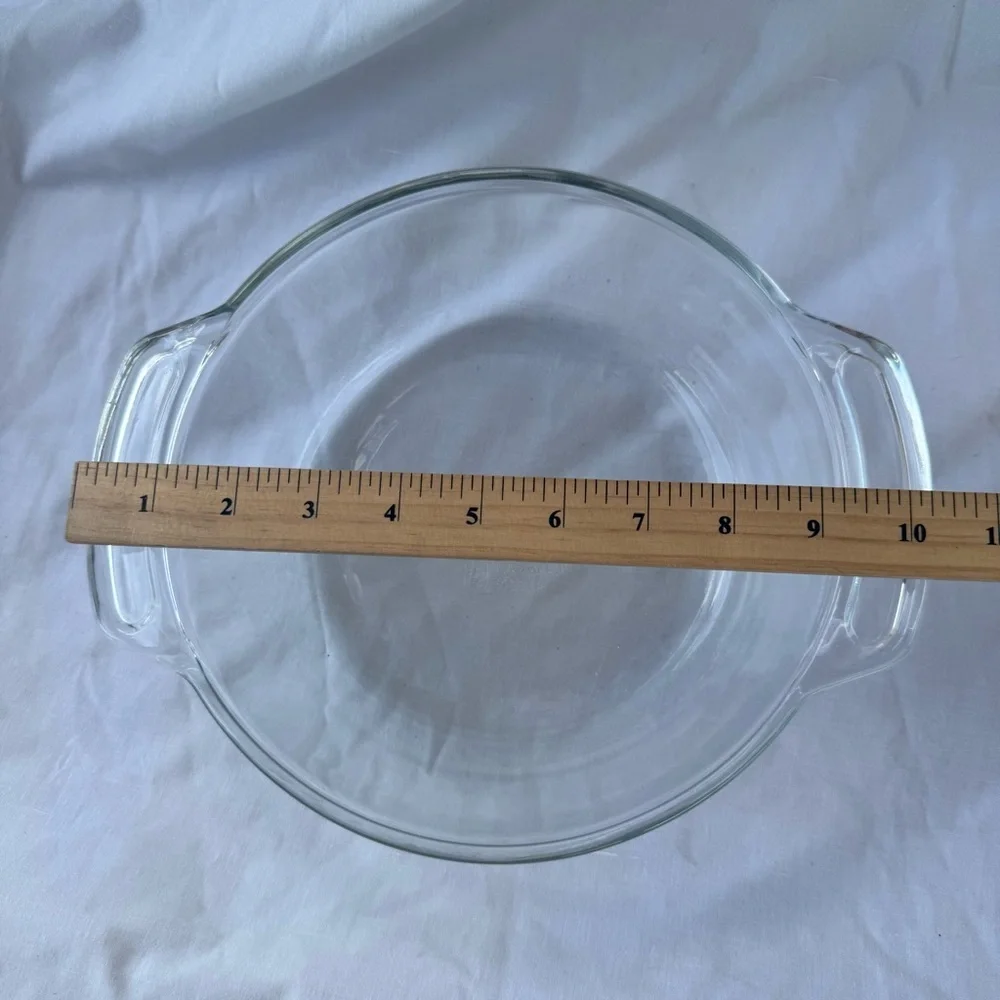 Anchor Hocking Glass Casserole Dish with Lid 1.5 Quart Capacity